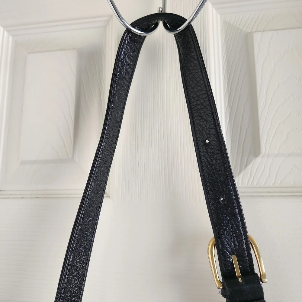 Ginnie Johansen Inc. outside bag